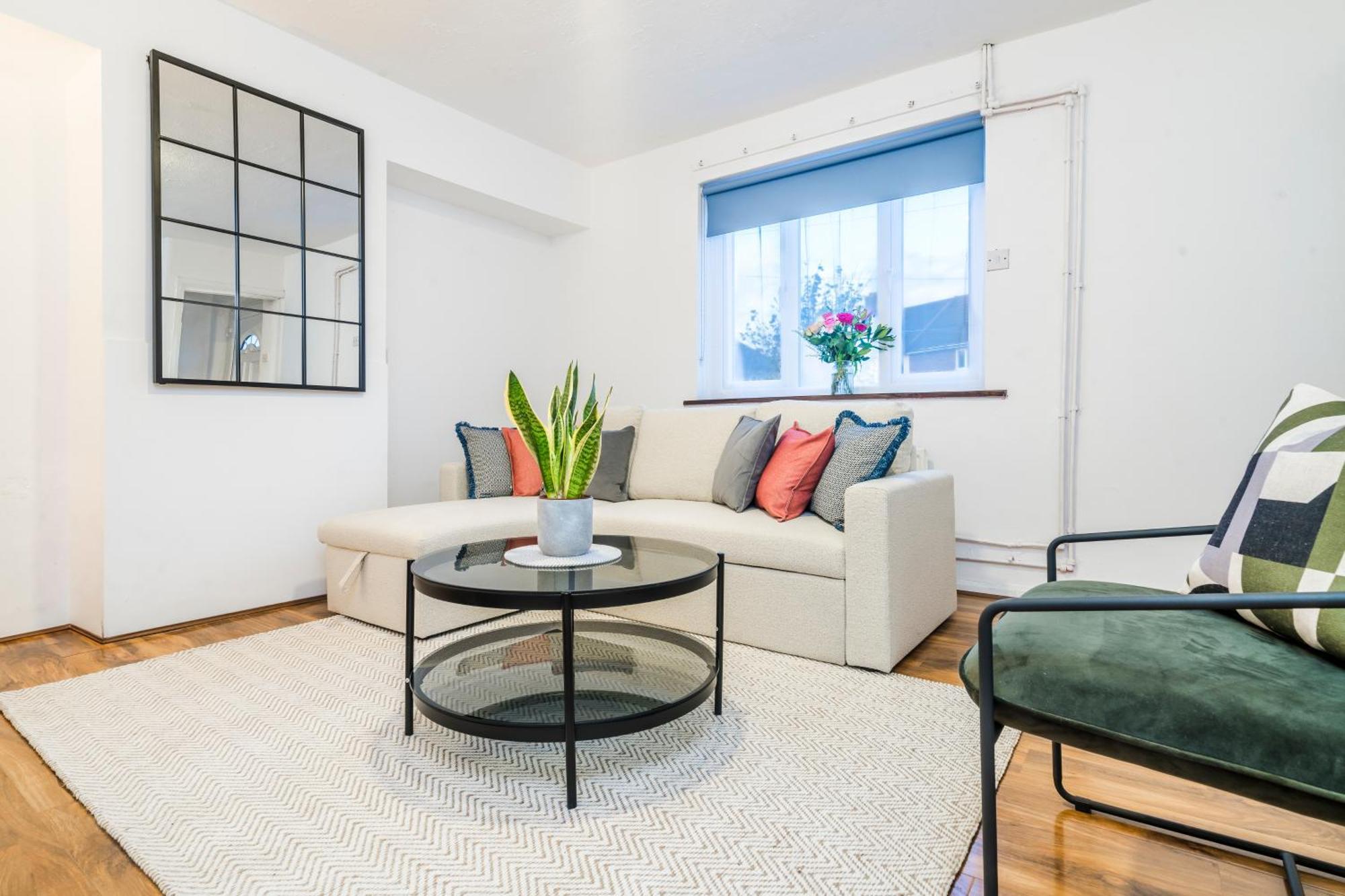 Holiday home 3 Bdr House In Kingston Upon Thames, London Waterloo In 30 Mins Kingston upon Thames (Greater London)
